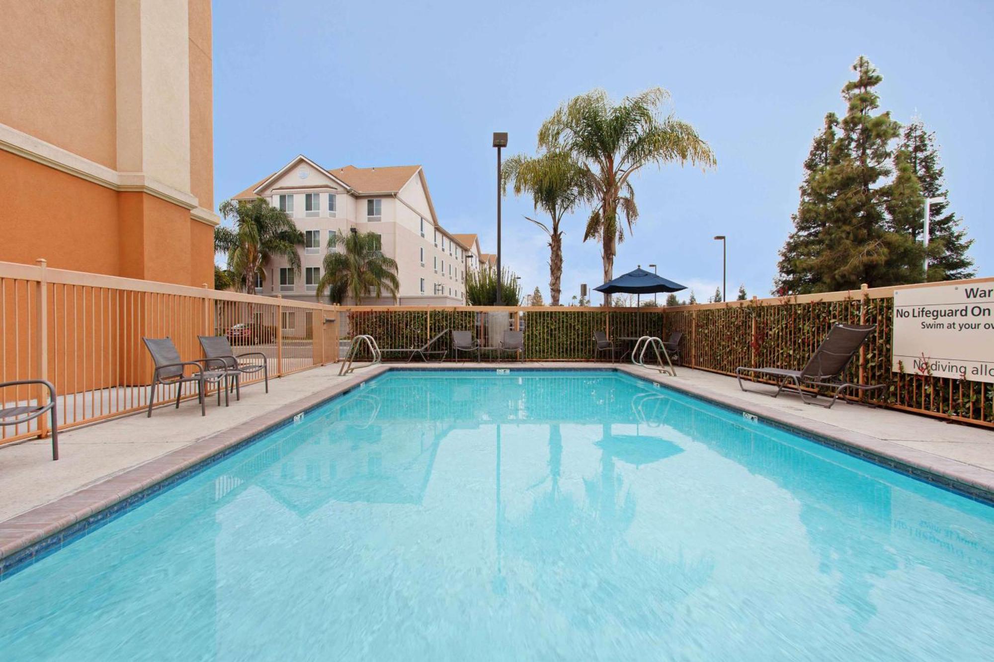 Hampton Inn & Suites Clovis Airport North Zewnętrze zdjęcie